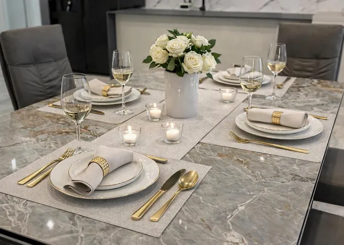 アパート Amaris 1 *